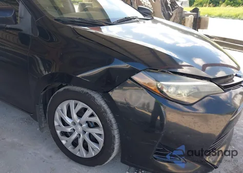 2017 Toyota Corolla Le z USA, uszkodzony, nr VIN 2T1BURHE6HC818688